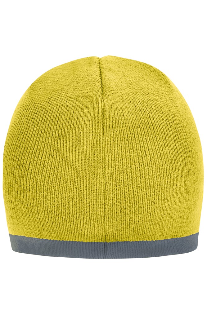 Beanie with Contrasting Border